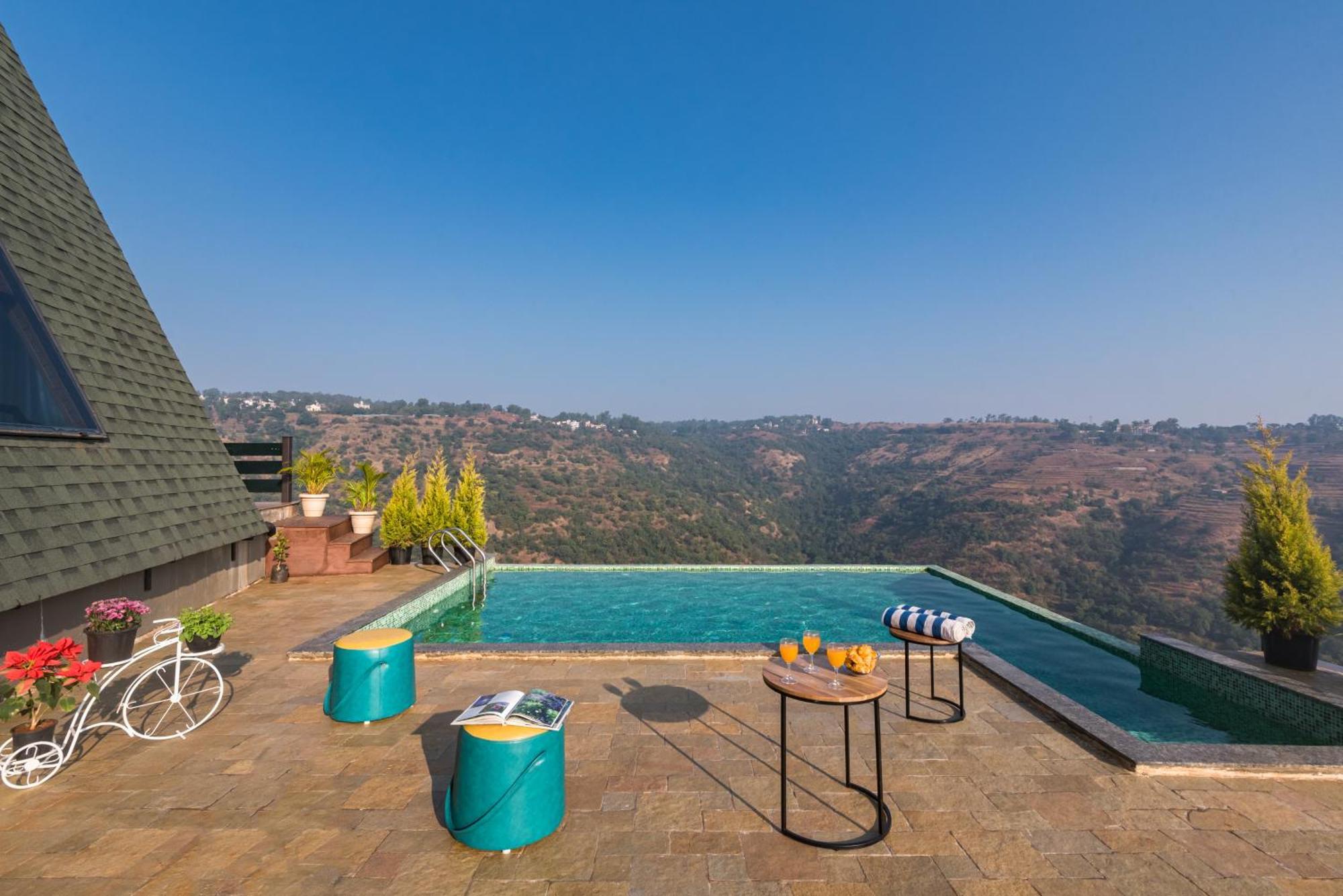 Saffronstays A Vantage, Panchgani - A Pyramid Shaped Unique Luxury Villa With Infinity Valley Views Kültér fotó